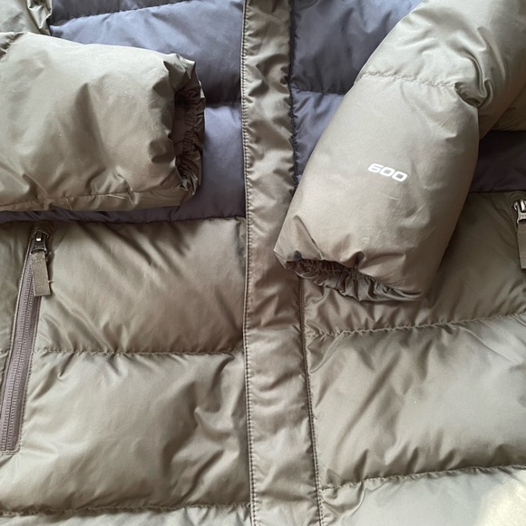 The North Face Boys' North Down Fleece-Lined Parka, New Taupe Green, X-Large - Picture 7 of 7